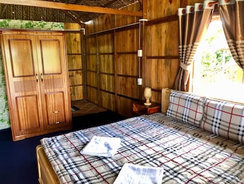 mekong daniel bungalow