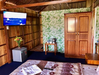 mekong daniel bungalow