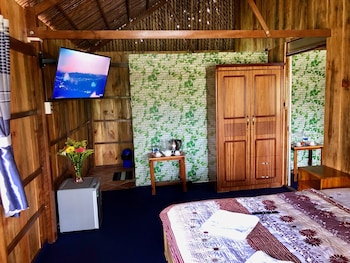 mekong daniel bungalow