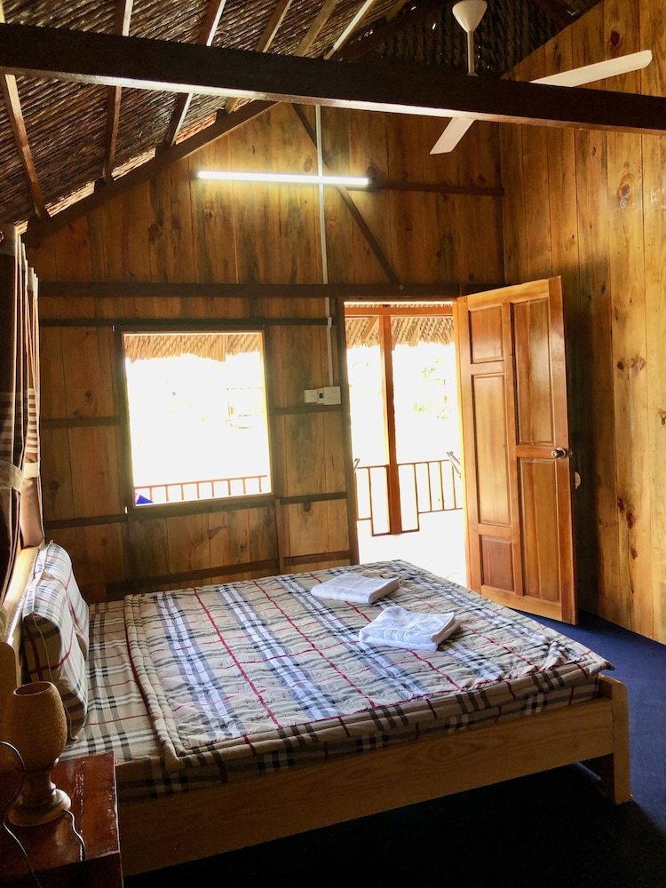 mekong daniel bungalow