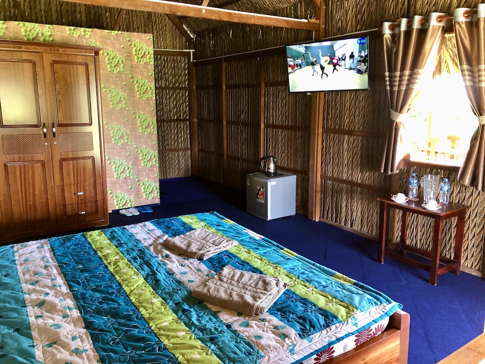 mekong daniel bungalow
