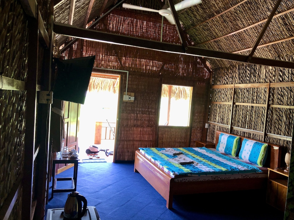 mekong daniel bungalow