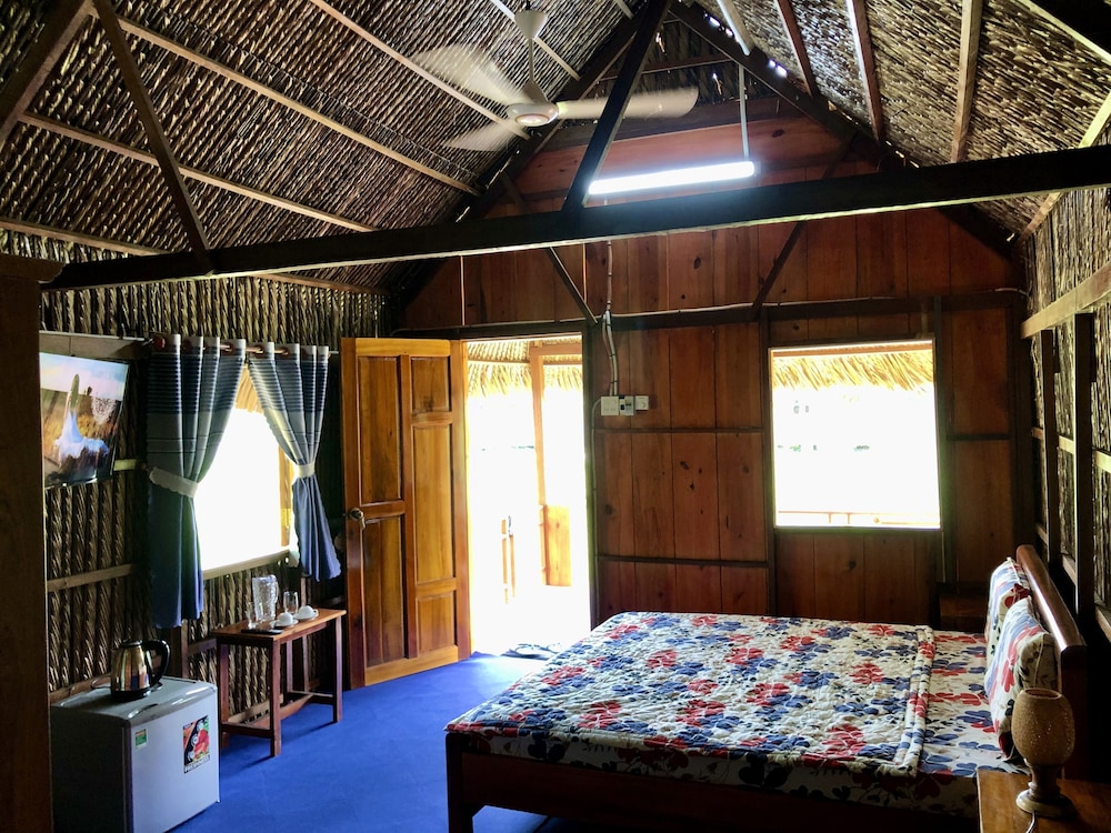 mekong daniel bungalow