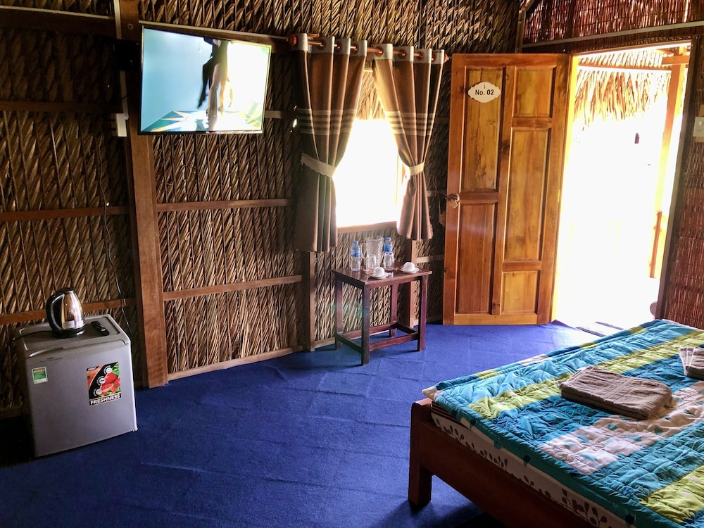 mekong daniel bungalow