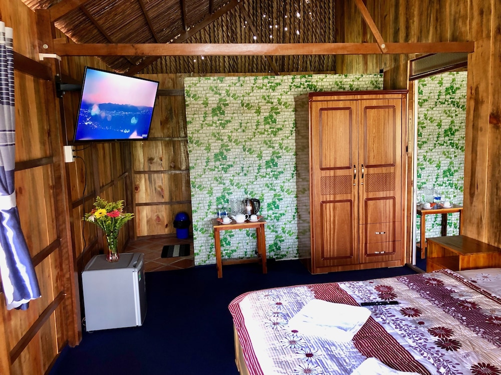 mekong daniel bungalow