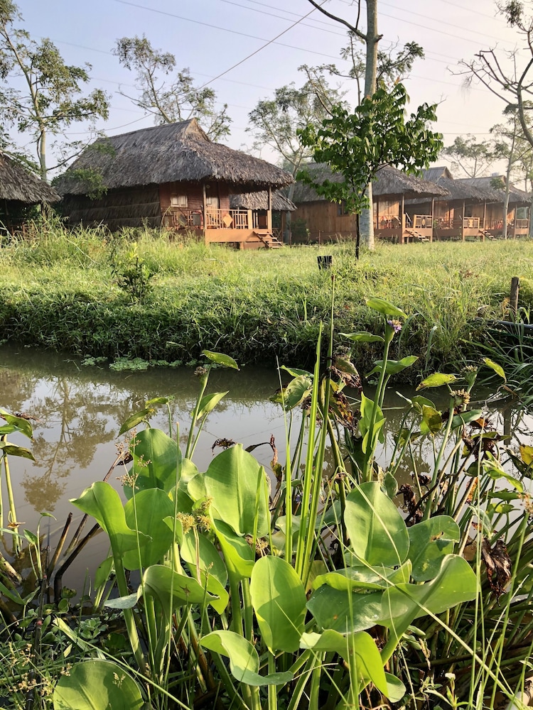 mekong daniel bungalow