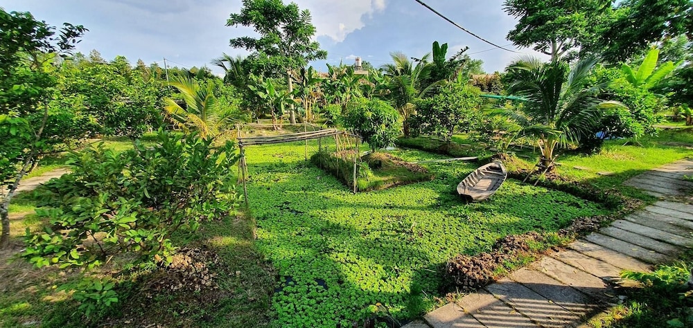 mekong daniel bungalow