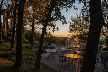 lone star lodge and marina