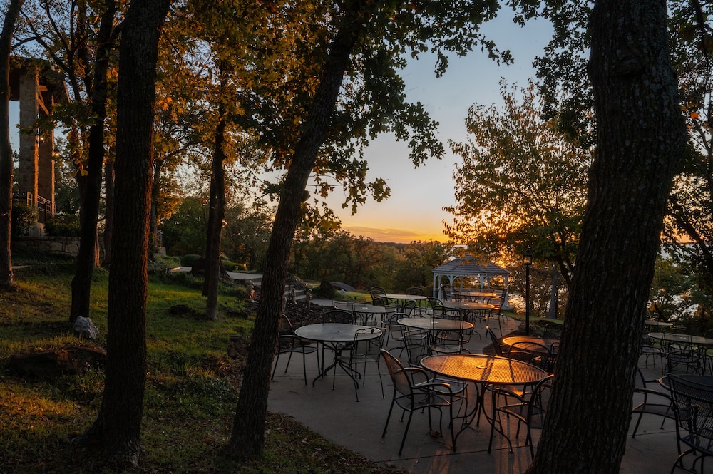 lone star lodge and marina