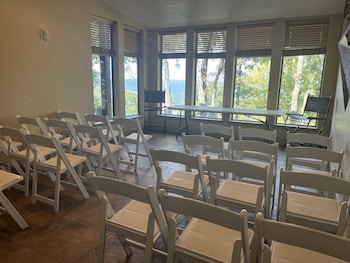 lone star lodge and marina