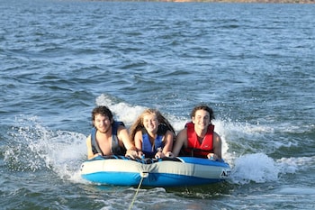 lone star lodge and marina