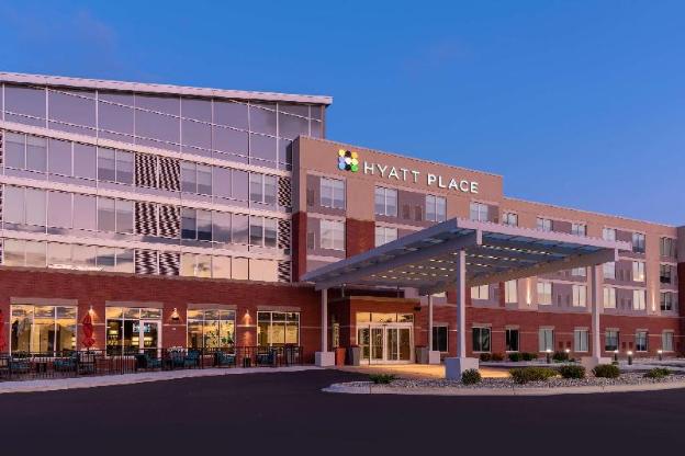 hyatt place flint grand blanc