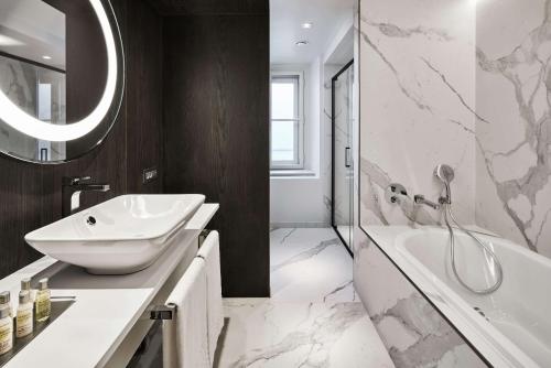 doubletree by hilton trieste