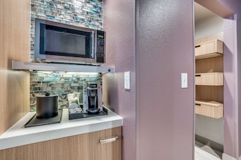 hilton garden inn north dallas central expy