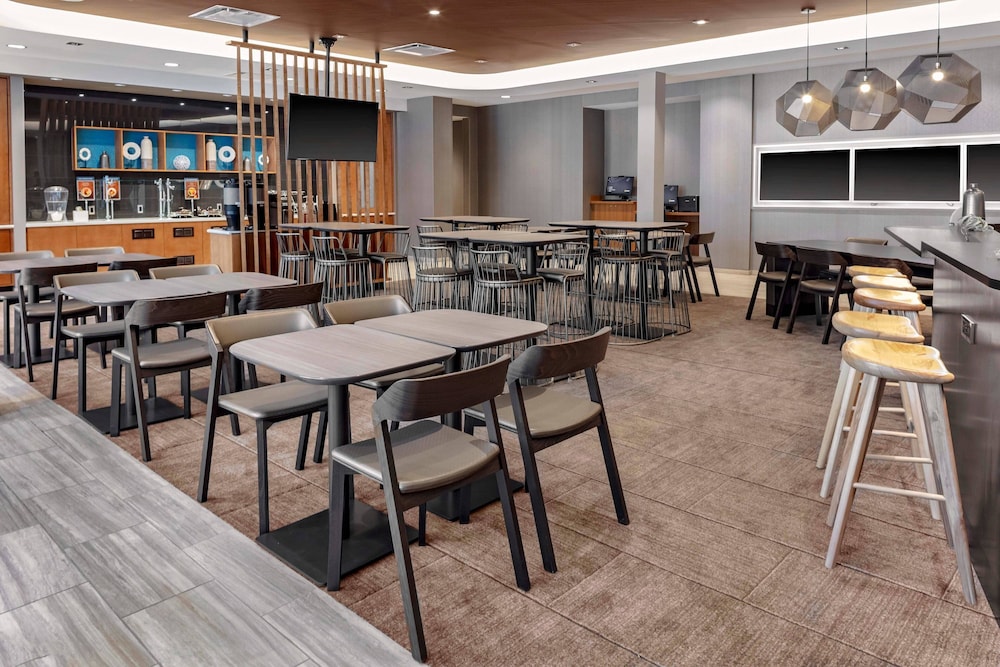 springhill suites by marriott kansas city plaza