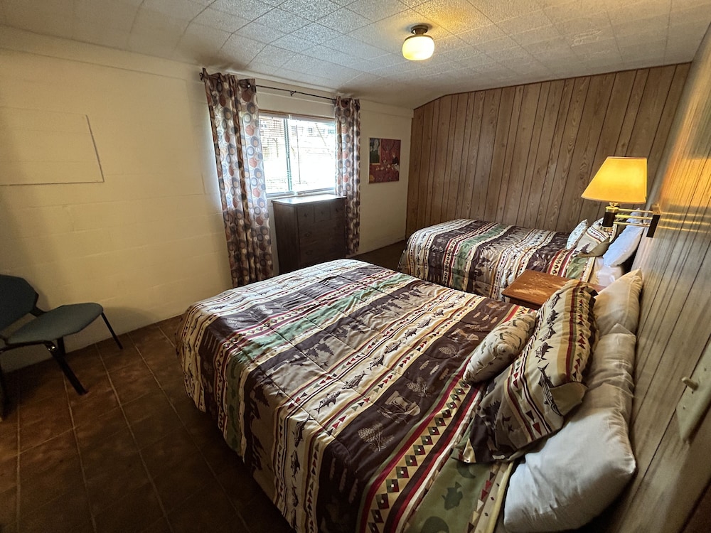 thunderbird resort and event center