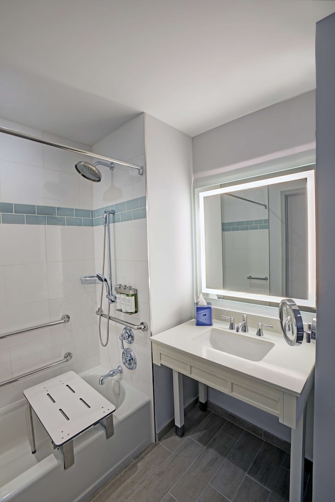 hotel maren fort lauderdale beach curio collection by hilton