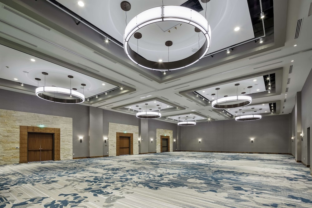 the bevy hotel boerne a doubletree by hilton