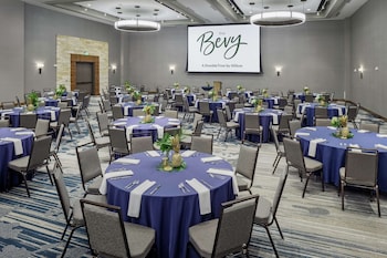 the bevy hotel boerne a doubletree by hilton