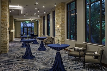 the bevy hotel boerne a doubletree by hilton