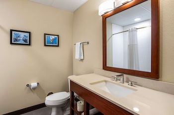 comfort inn and suites ames near isu campus