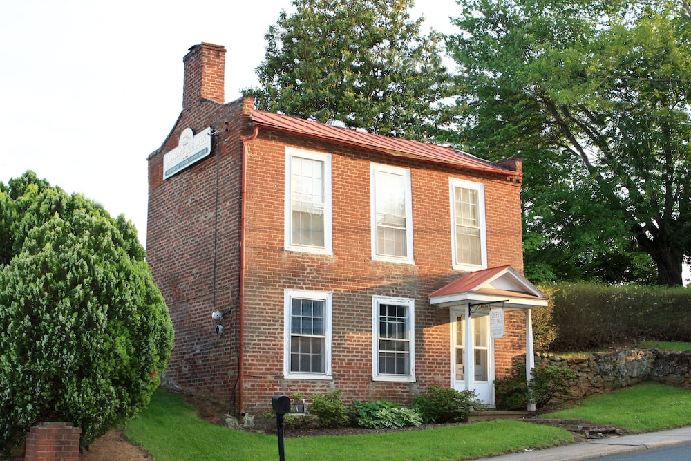 lafayette inn
