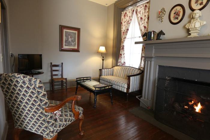 lafayette inn