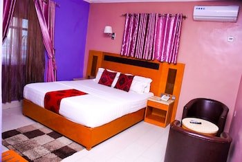Milton Park Hotel,,3 star