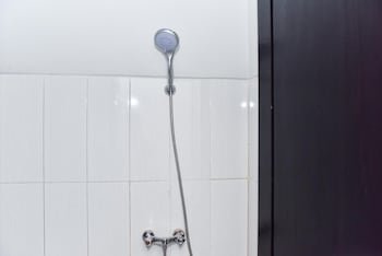 reddoorz plus near malang town square