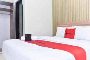 reddoorz plus near malang town square