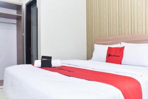 reddoorz plus near malang town square