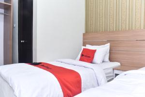 reddoorz plus near malang town square