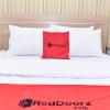 reddoorz plus near malang town square