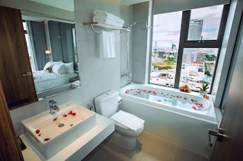 glamour hotel da nang