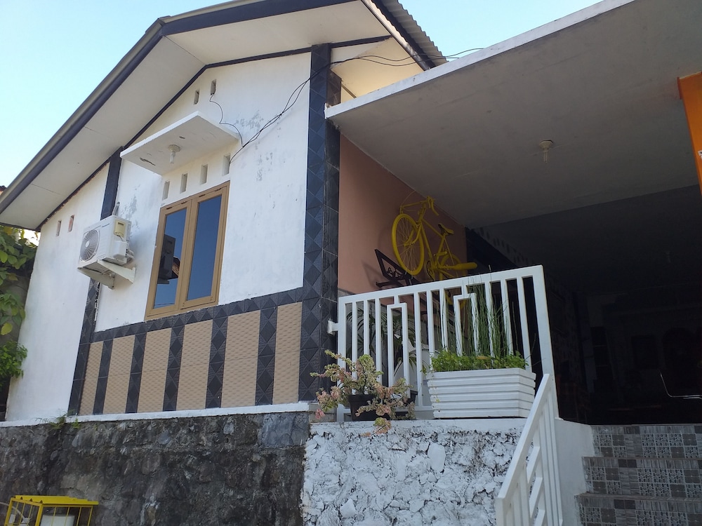 kenangan guest house