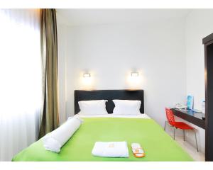 emerald hotel