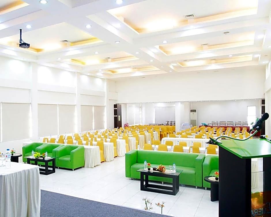 emerald hotel