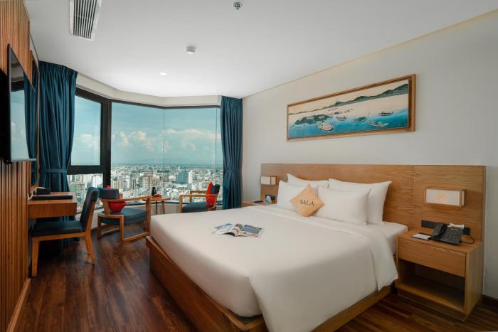 sala danang beach hotel