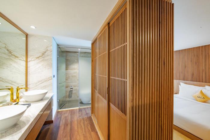 sala danang beach hotel