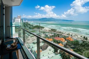 sala danang beach hotel