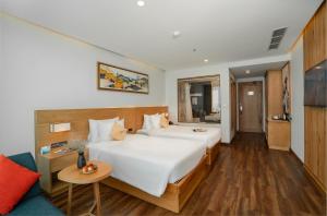 sala danang beach hotel