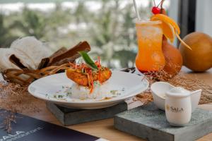 sala danang beach hotel