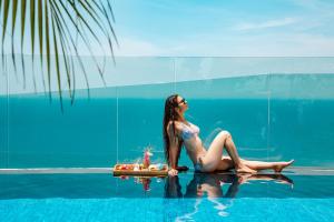 sala danang beach hotel