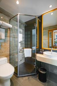 sala danang beach hotel