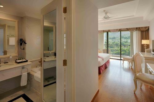 vinpearl discovery sealink nha trang