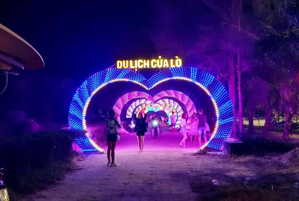 hoang nam hotel cua lo