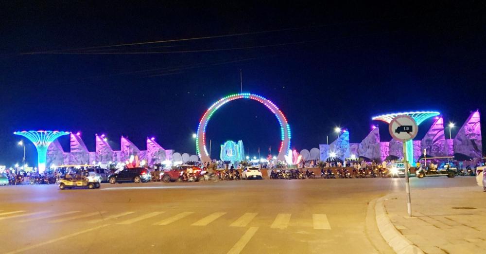 hoang nam hotel cua lo