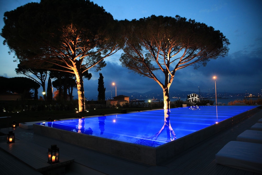 kube hotel saint tropez