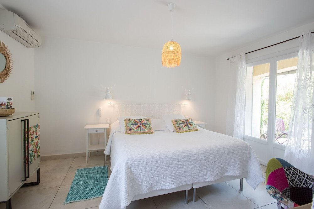 Les Capucines Saint Tropez,Grimaud>>Gassin,4 star