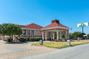 days inn by wyndham granbury